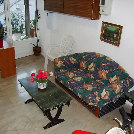 Venezuela Apartment *